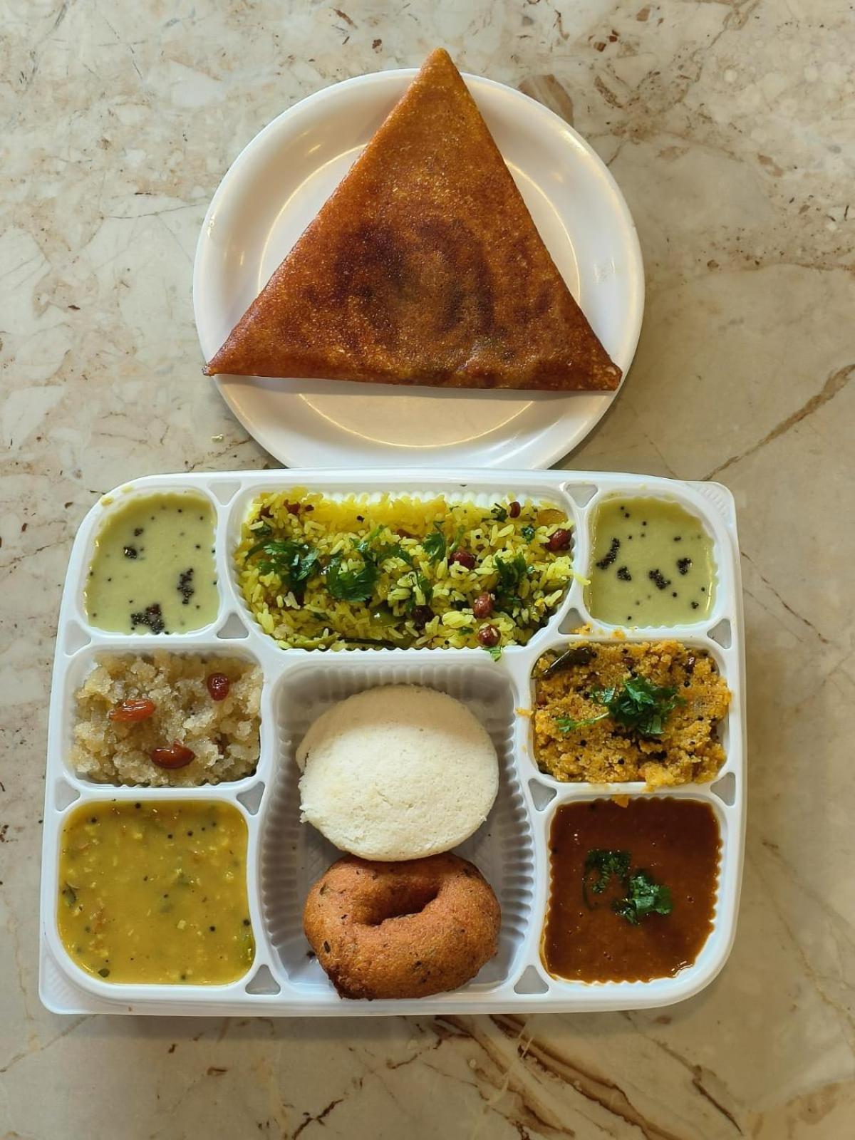 Yuvraj Palace Inn Mysore Exterior photo